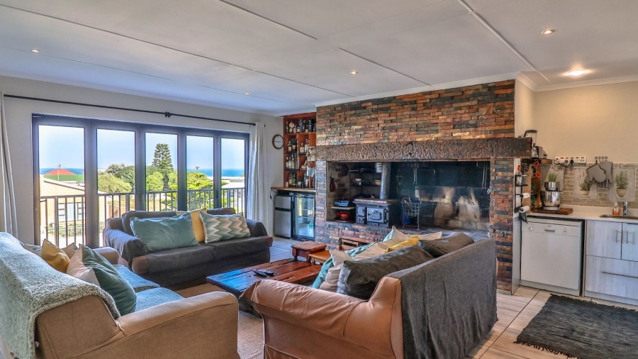 6 Bedroom Property for Sale in Franskraal Western Cape